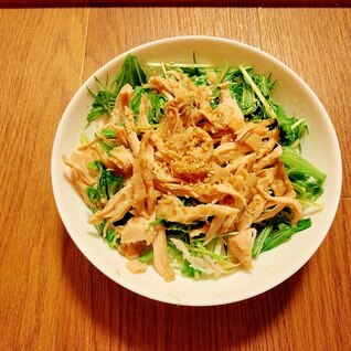 水菜とサラダチキンのごまサラダ